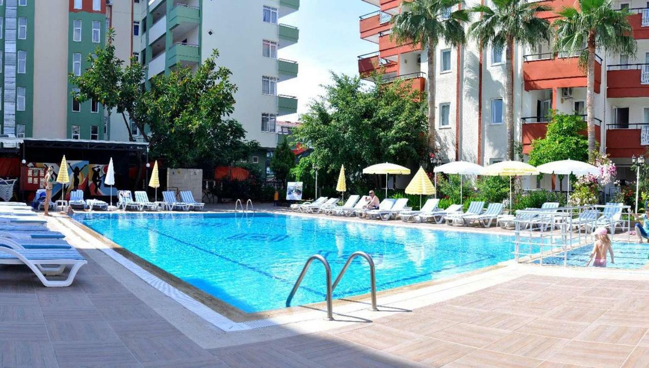 Hôtel Solis Beach à Odaonu Extérieur photo
